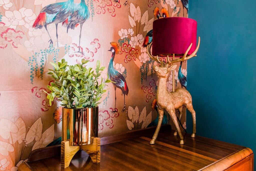 Вилла Gorgeous Victorian House Sleeps 6 In Кардифф Экстерьер фото